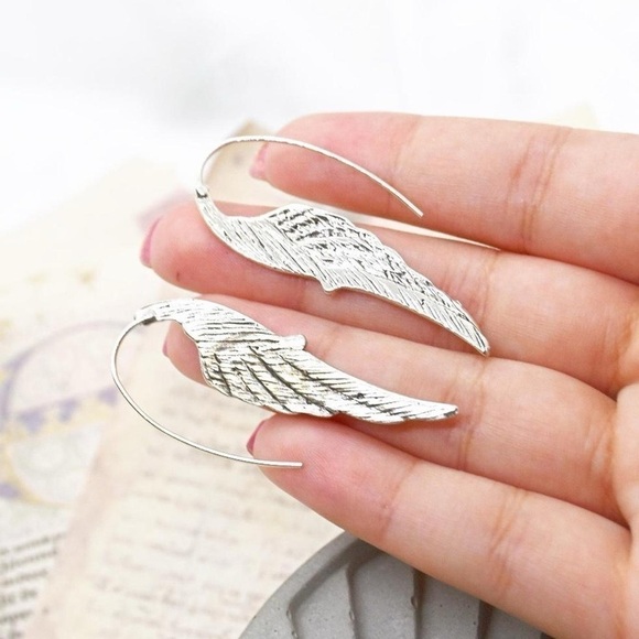 Angel Wing Shaped Earrings - Picture 2 of 5